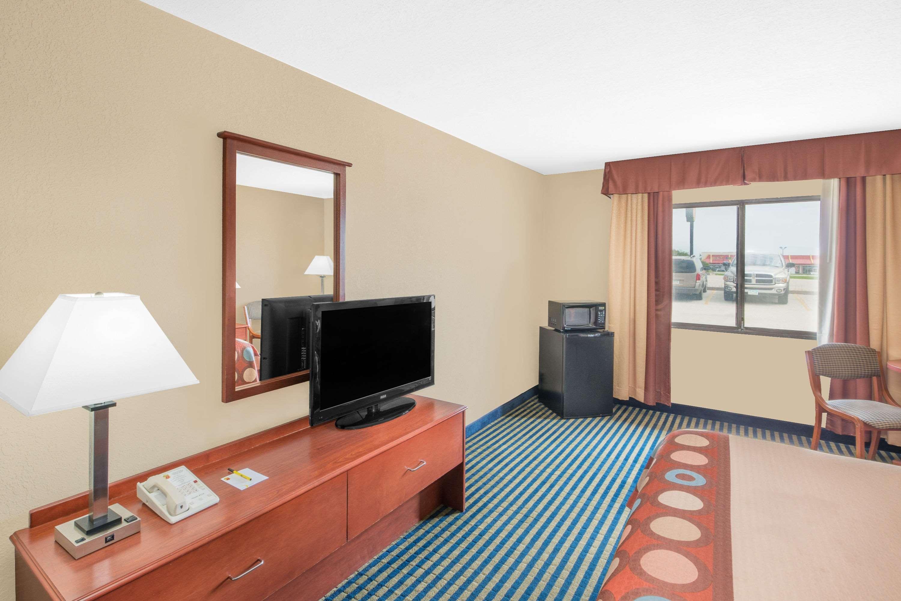 Super 8 By Wyndham Marshalltown Kültér fotó